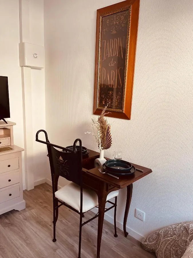 Les Suites Du 119 Vannes Frankrike