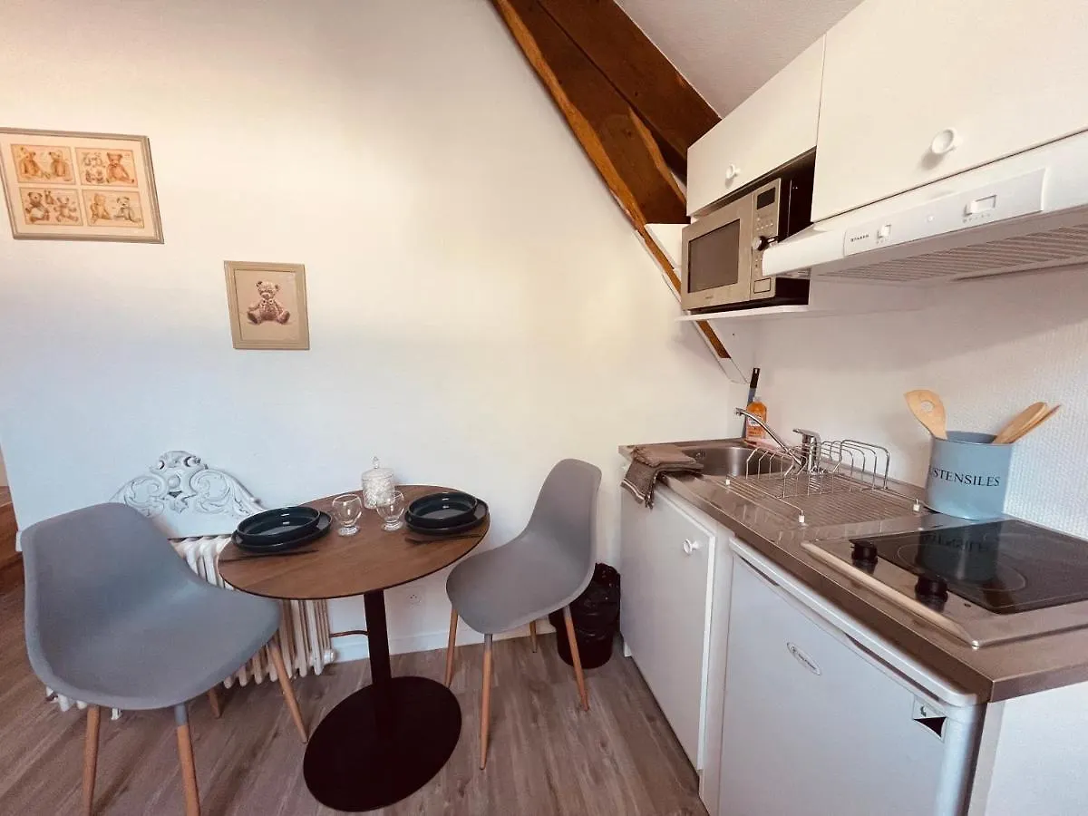 Les Suites Du 119 Vannes 0*,  Frankrike